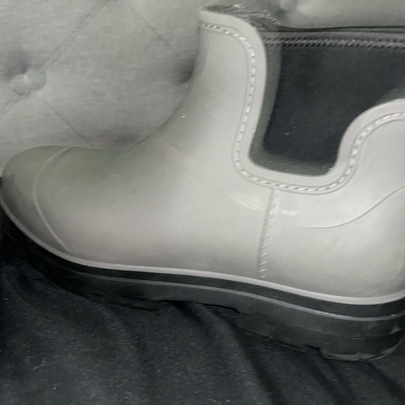 UGG Gray Ankle Boots - Picture 5 of 5